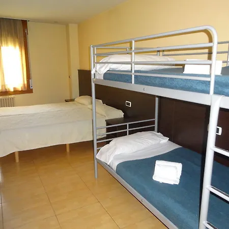 La Mola 2* Encamp